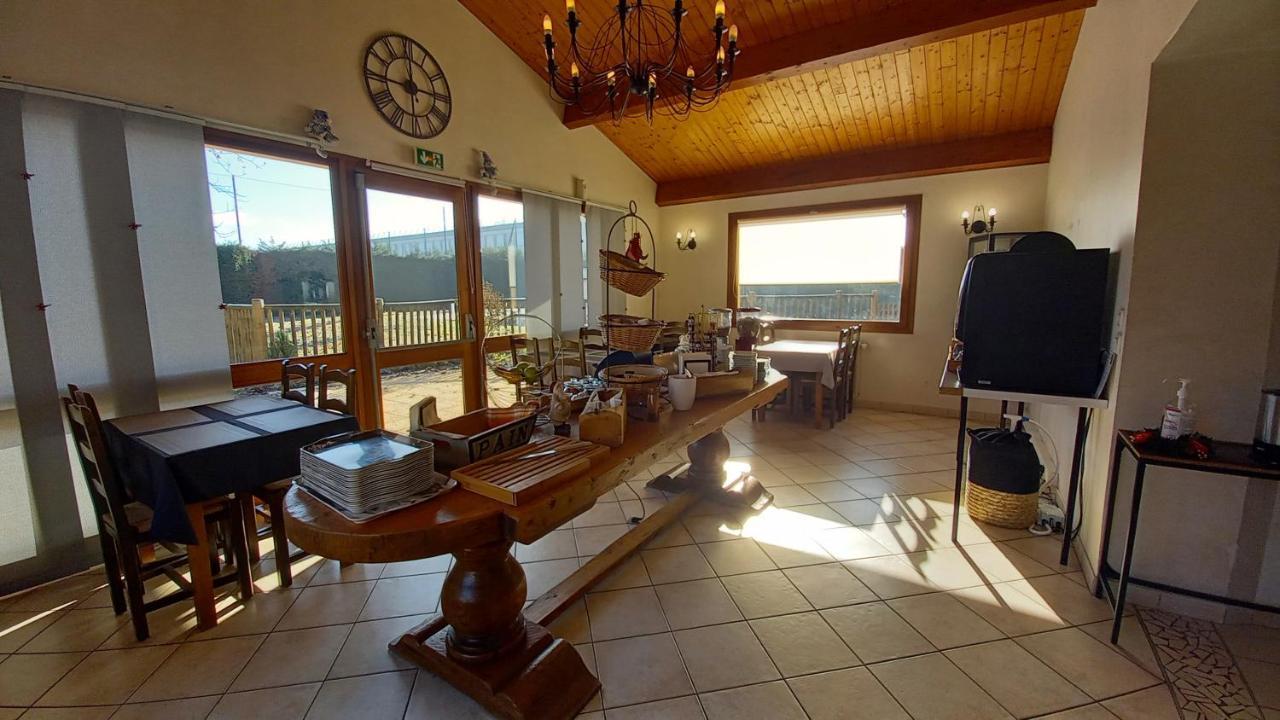 Hotel Etesia Feurs Esterno foto